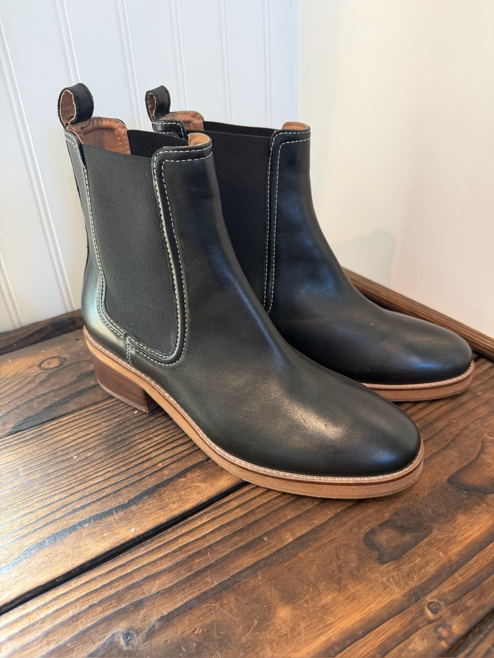 Joie Chelsea Black Leather Pull-On Stretch Ankle Boots